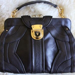 BCBGMAXAZRIA CONVERTIBLE PURSE & CLUTCH